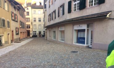 Strassenbau | Wiederherstellung Natursteinpflästerung | Eine Erfolgsgeschichte der Ernst Frey AG: Im Auftrag der Stadt Rheinfelden haben wir historische Pflästerungen mit modernem Strassenbau verbunden.