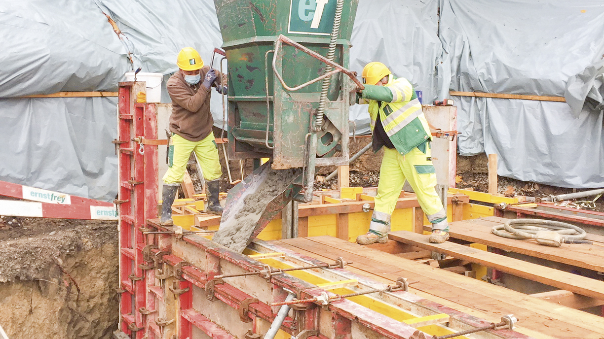 Ernst Frey, Umbau und Sanierung, 2020, 2021, Hagenbachweg, Gartenhaus mit Sichtbetonpool, Pratteln, Hagenbachweg
